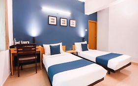 Vaccinated Staff - Silverkey Executive Stays 60446 Sadha Siva 36th Street Hotel Chennai India